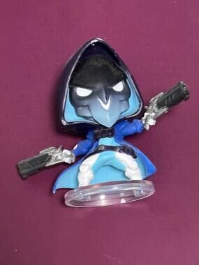 Overwatch Shiver Reaper Figure Blizzard Winter 2017 Vinyl Figure 3”